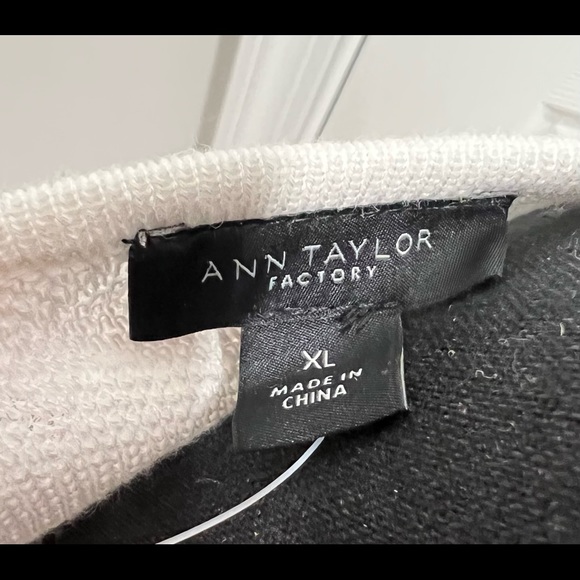 Gorgeous Ann Taylor Factory Long-Sleeve White Lightweight Sweater Size XL *NWT* - Picture 7 of 8